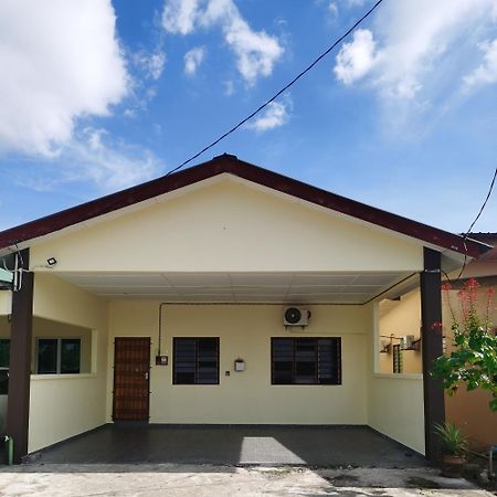 Homestay Che Wan Kuantan Eksteriør billede